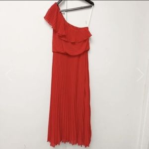 Plus Size Xscape Red. One Shoulder. Long Women's Dress Size 14. Prom. Formal